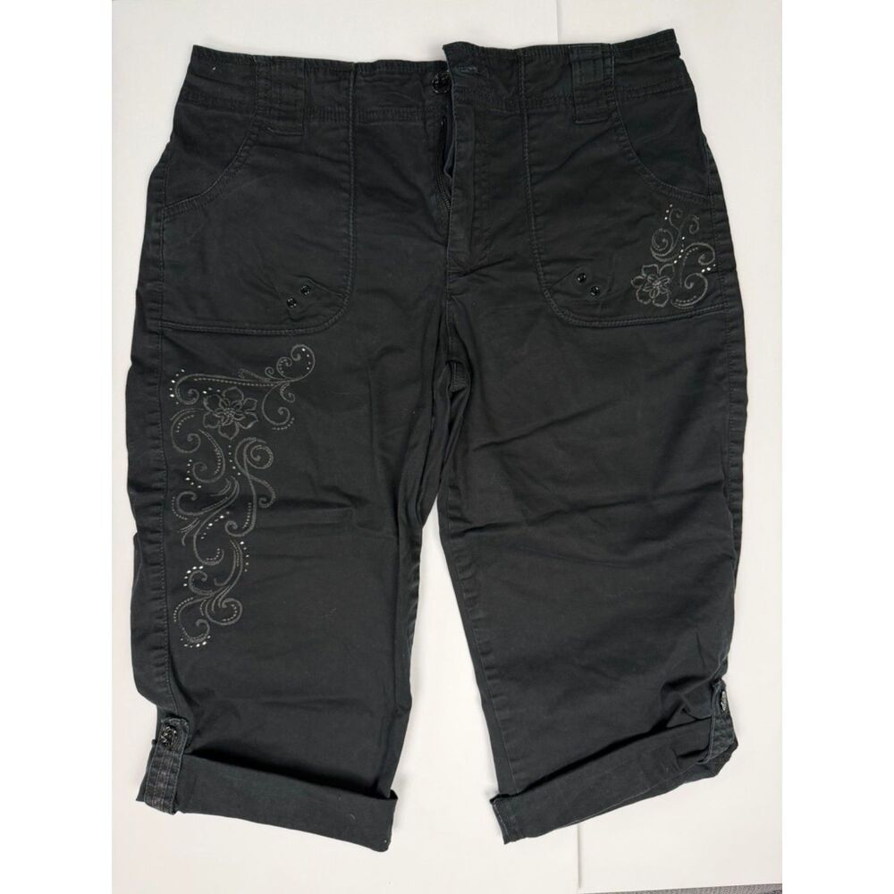 Gloria Vanderbilt Black Embroidered Rhinestone Cuffed Capri Pants - Picture 6 of 6